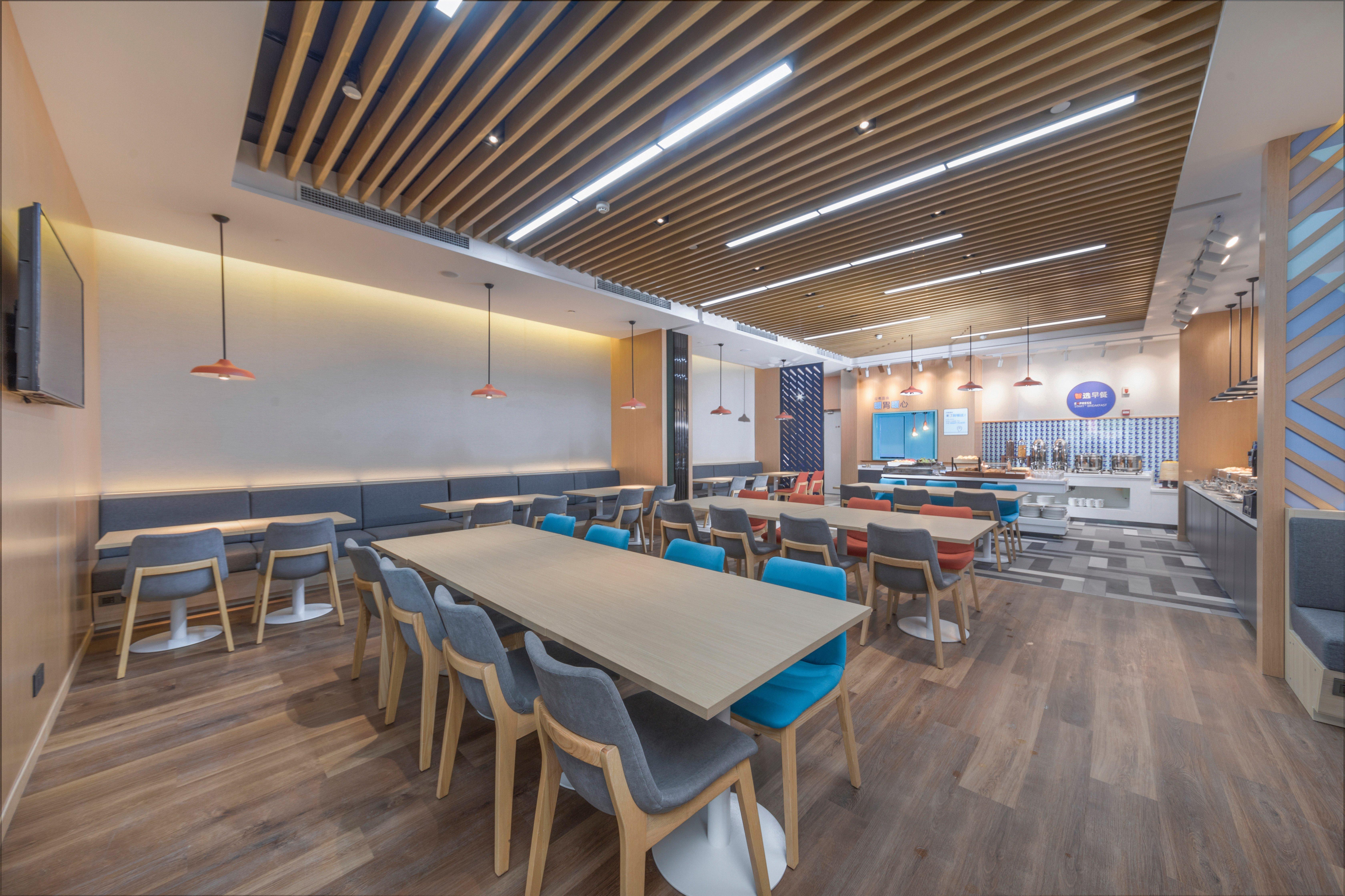 Holiday Inn Express Shanghai Jiading Center By Ihg ภายนอก รูปภาพ