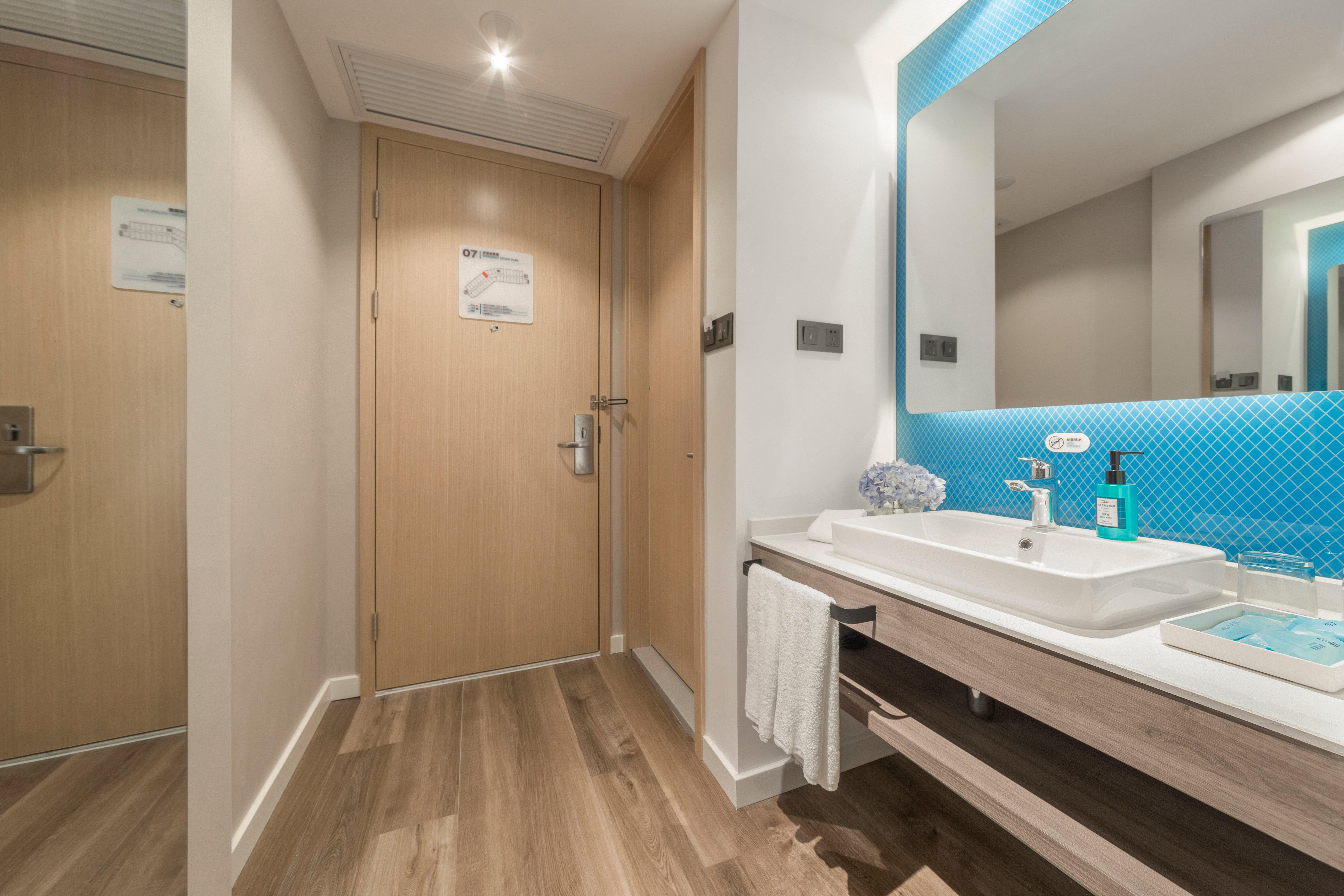 Holiday Inn Express Shanghai Jiading Center By Ihg ภายนอก รูปภาพ